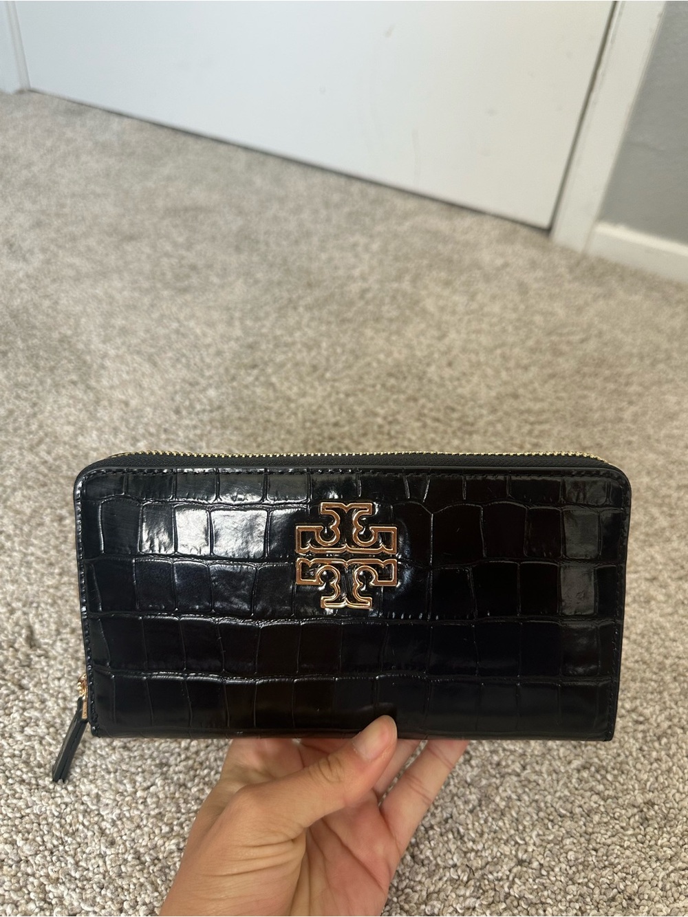 Tory Burch black crocodile skin texture wallet With tags
